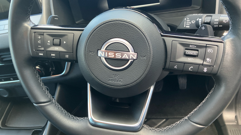 Nissan Qashqai 1.3 DiG-T MH 158 N-Connecta 5dr Xtronic Petrol Hatchback